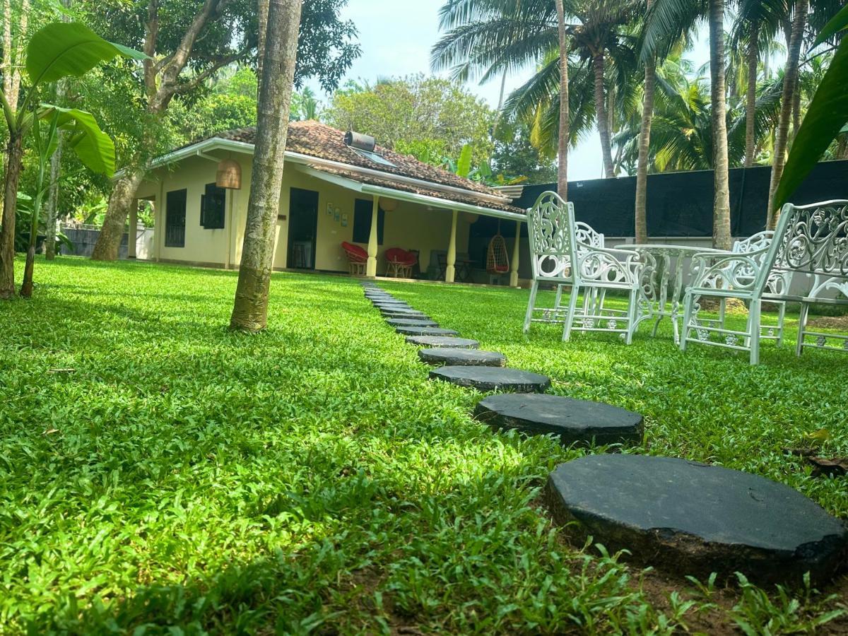 Almayans Bungalow Унаватуна Экстерьер фото